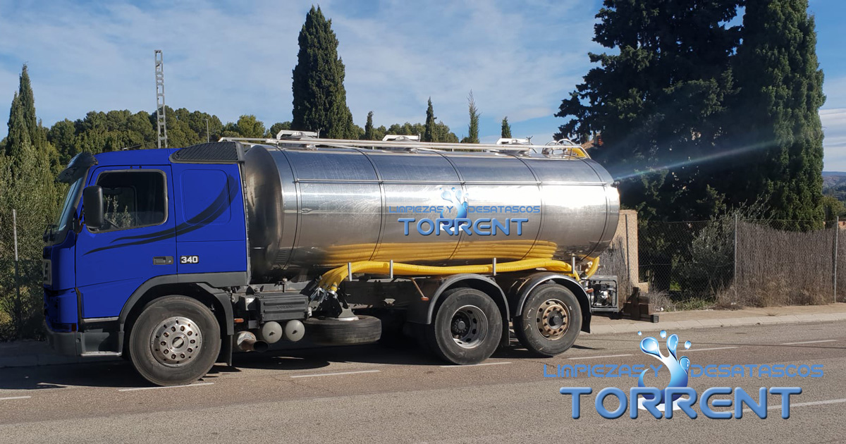 camiones cisterna en Valencia para transporte de agua
